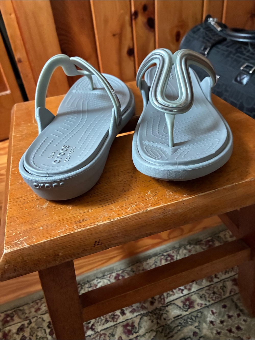 CROCS Light Gray Wave-Embellished Sandal Thongs